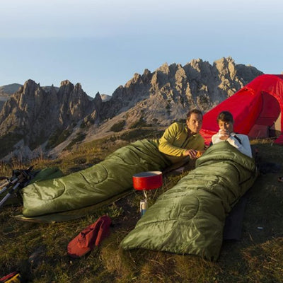 amoureux-sac-de-couchage-grand-froid-montagne