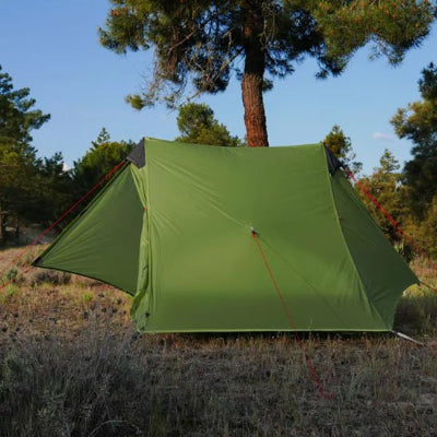 cote-tente-camping-verte