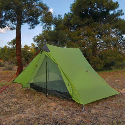 entree-tente-camping-verte
