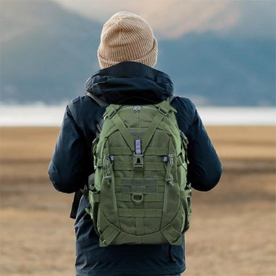 femme-bonnet-sac-a-dos