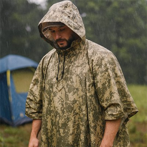 poncho-pluie-camouflage-homme-barbe