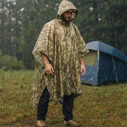 poncho-pluie-camouflage-homme-tente-bleue