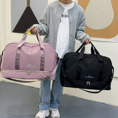 sac-voyage-noir-mauve-chaque-main