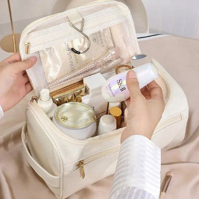 trousse-de-toilette-blanche-accessoire