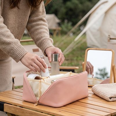 trousse-de-toilette-femme-rose-miroir