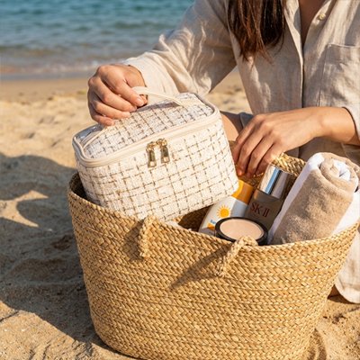 trousse-de-toilette-femme-sac-paille-plage